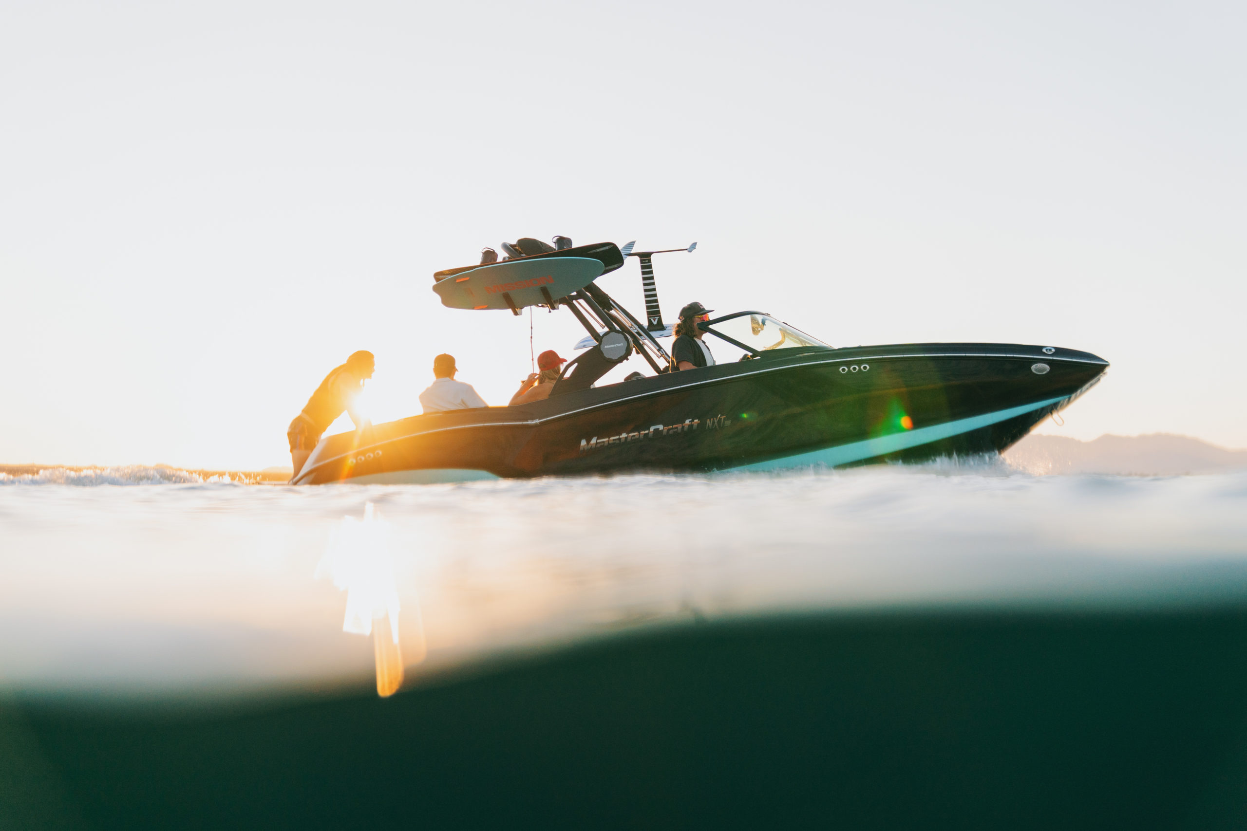 Mastercraft X22 sur l'eau